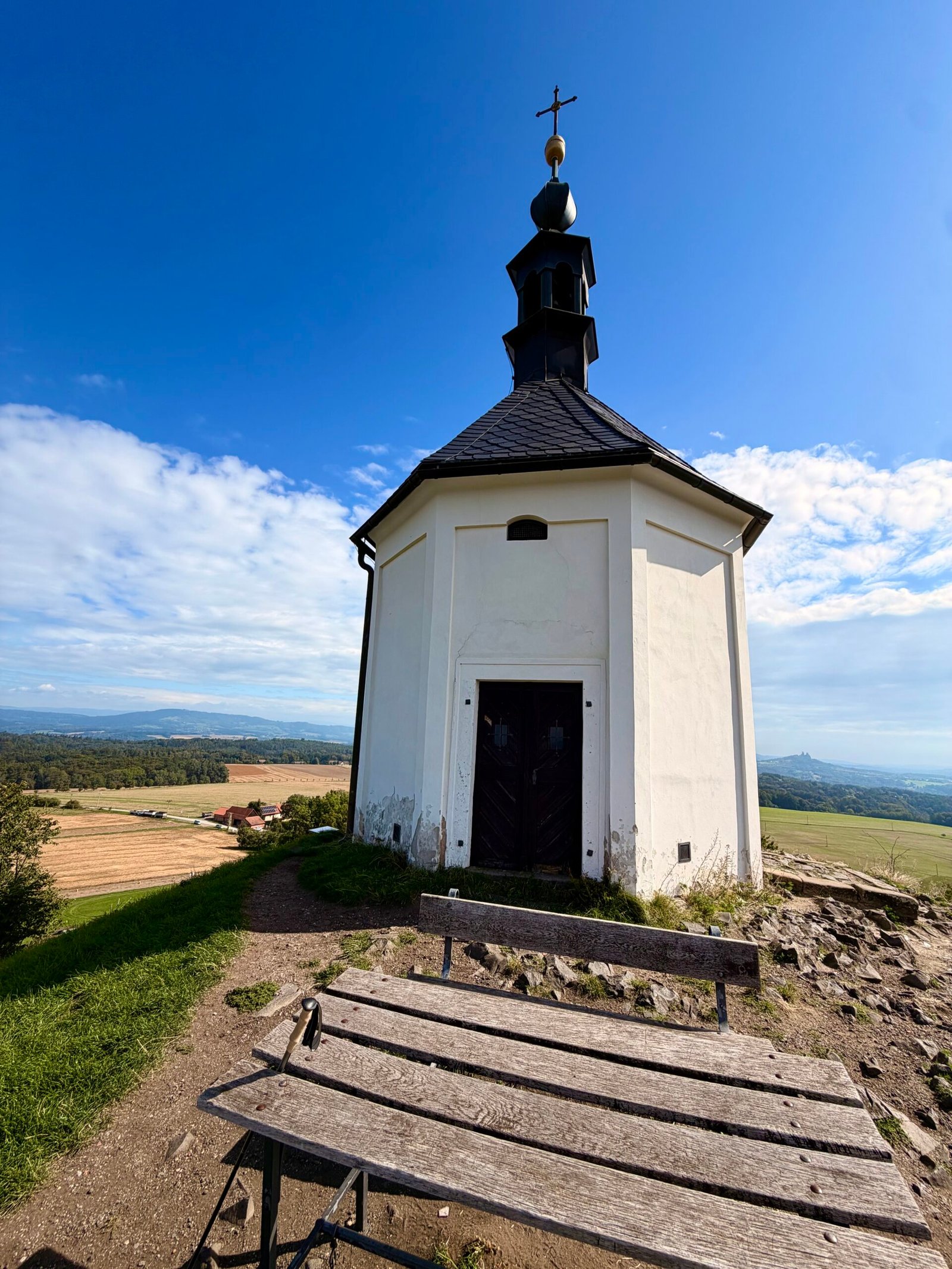 Featured image for “KOSTELÍK Sv. ANNY – VYSKEŘ”